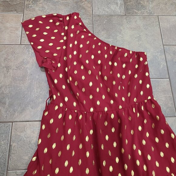 ❄3/$26 Xmas sale❄ NWT dress, one shoulder - Picture 2 of 4